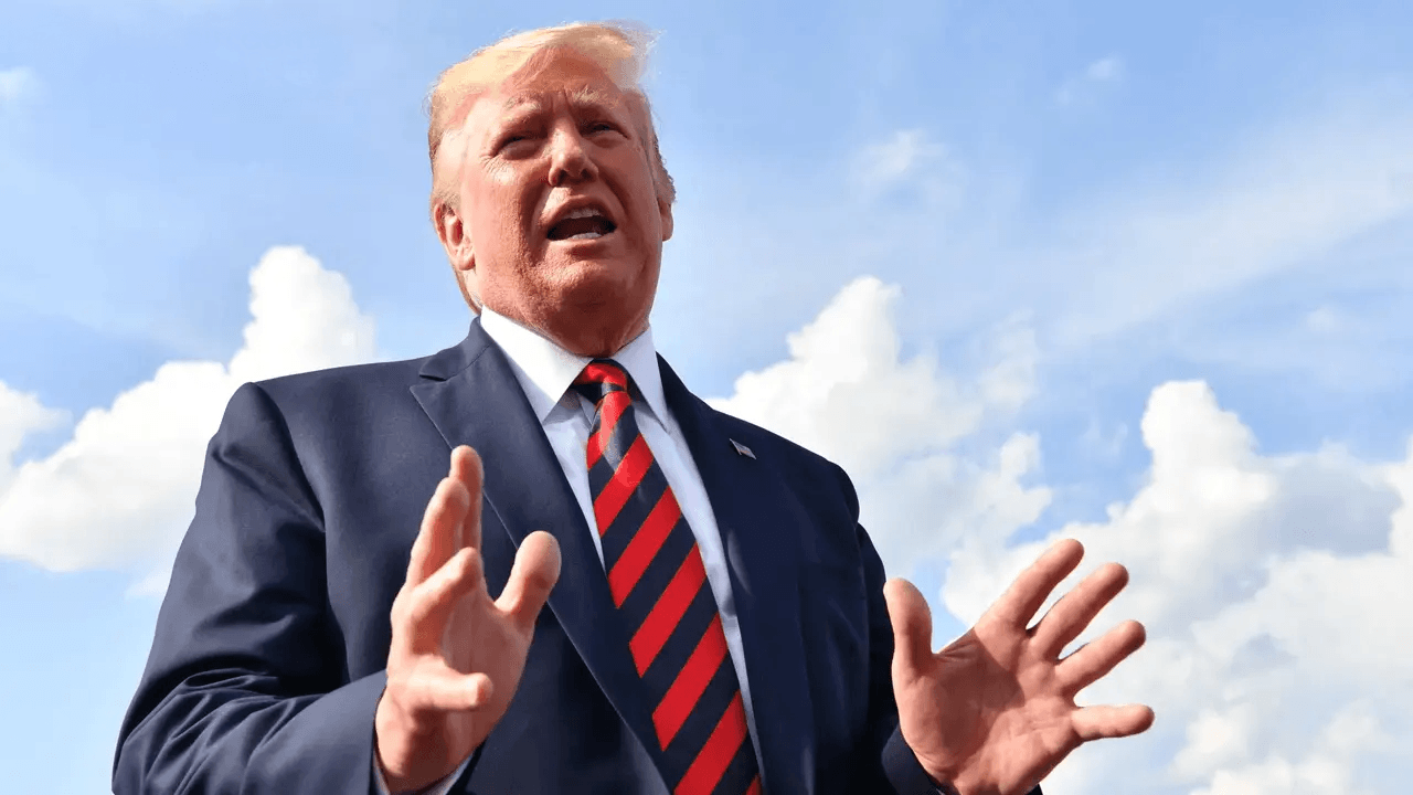 Trump's WLFI Faces Scrutiny Over Pentagon-Flagged AI Ties